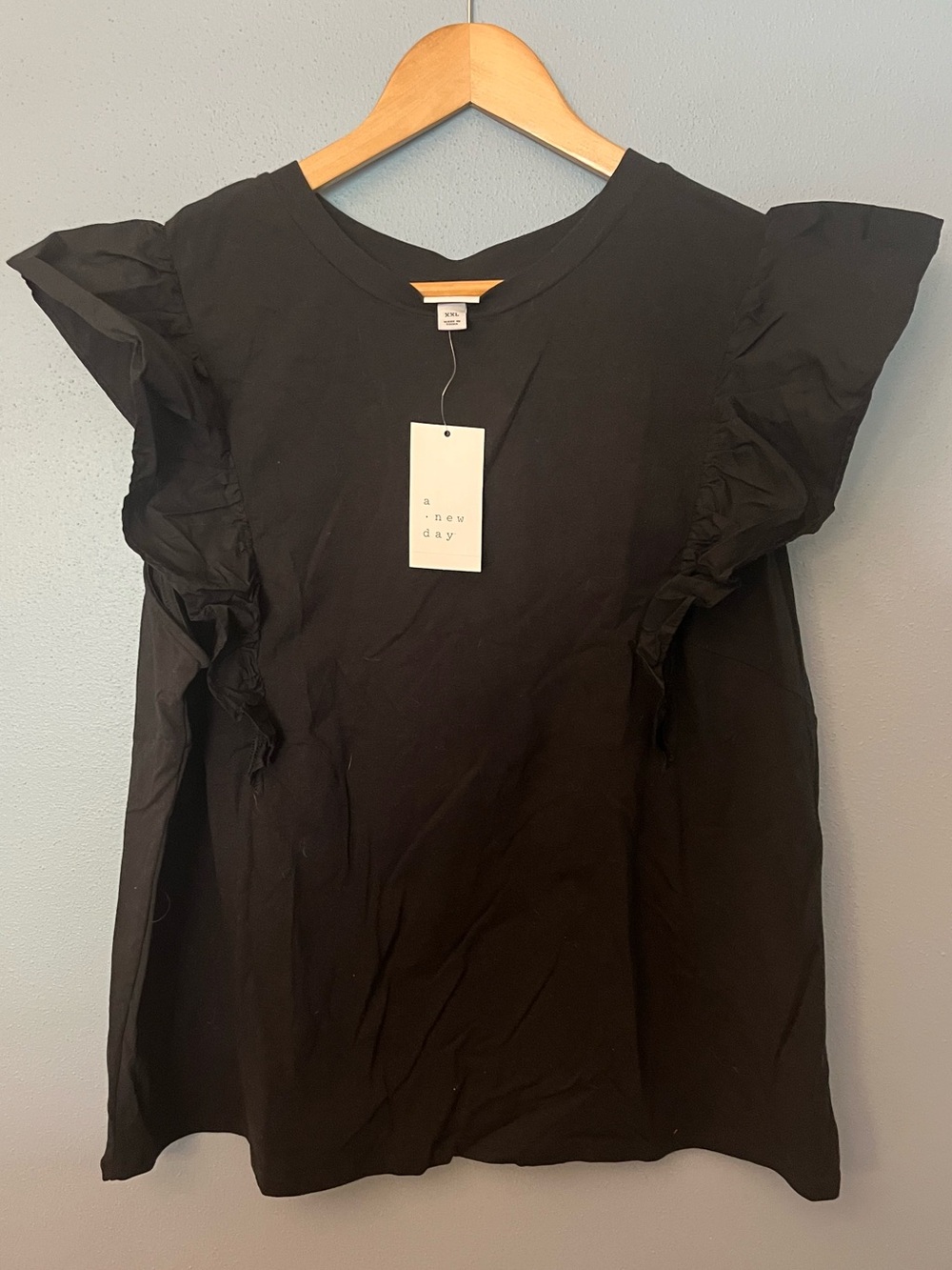 NWT a new day Flutter Sleeve Crewneck Tee